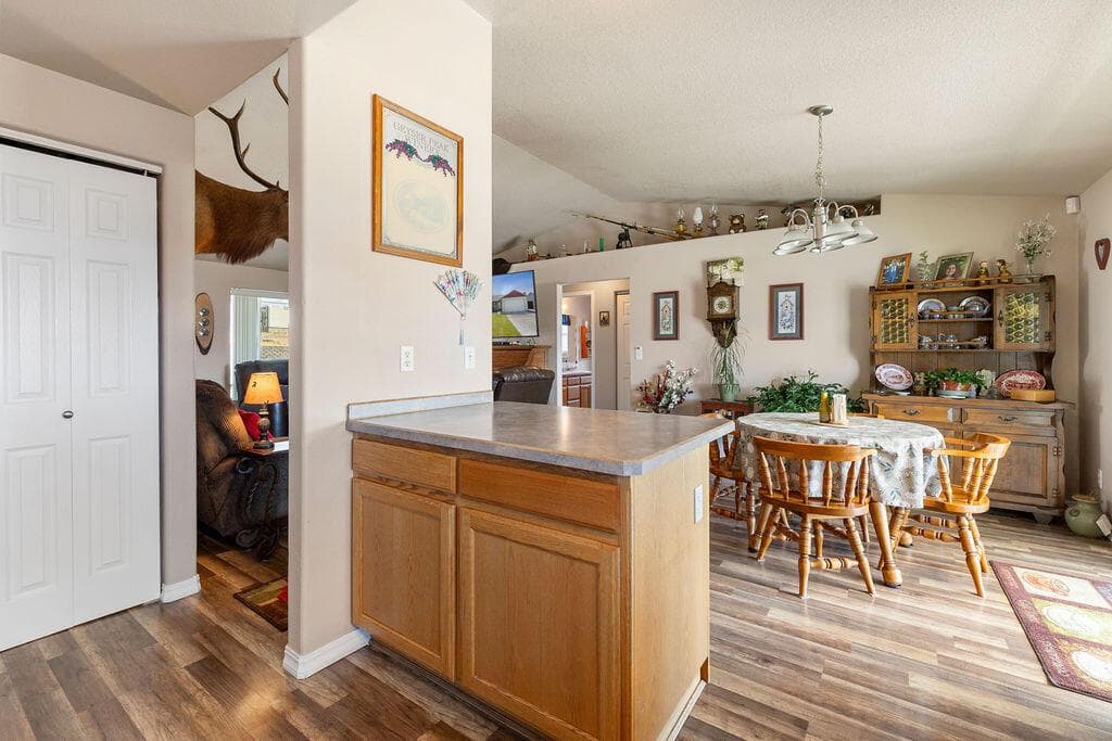 Photo of 2486 NE Bobbi Place 11 of 23