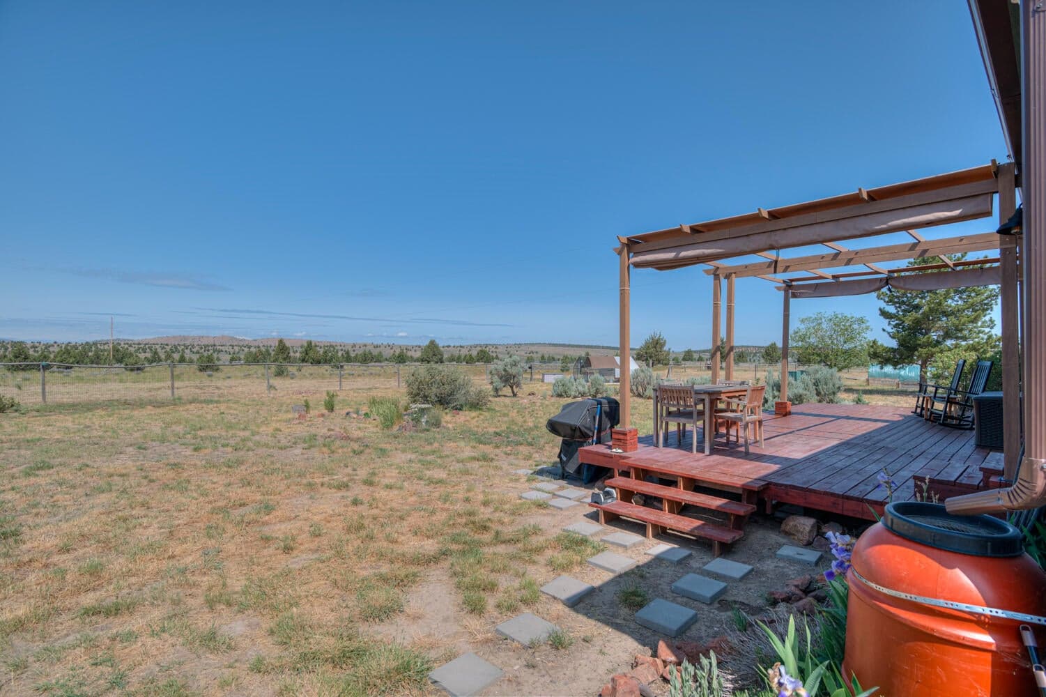 Photo of 11152 SE Highway 26 24 of 66