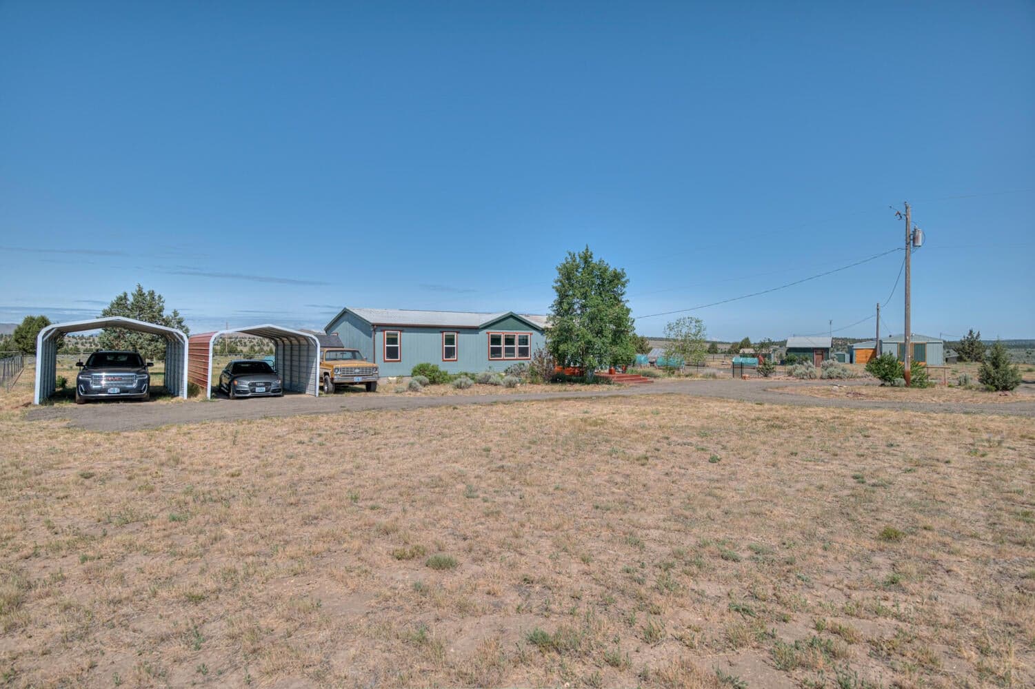 Photo of 11152 SE Highway 26 36 of 66