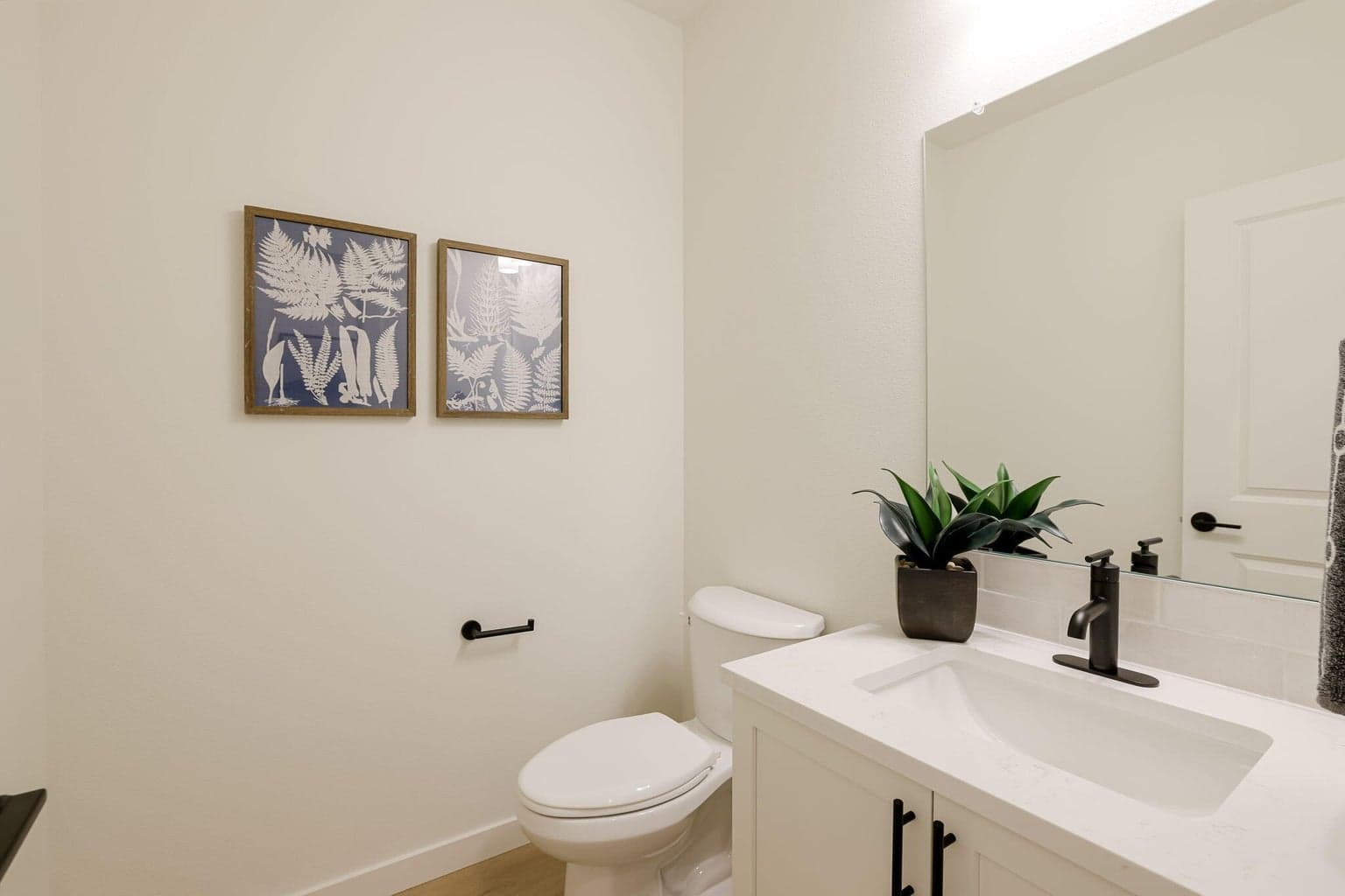 Photo of 54736 Powell Lane 27 of 65
