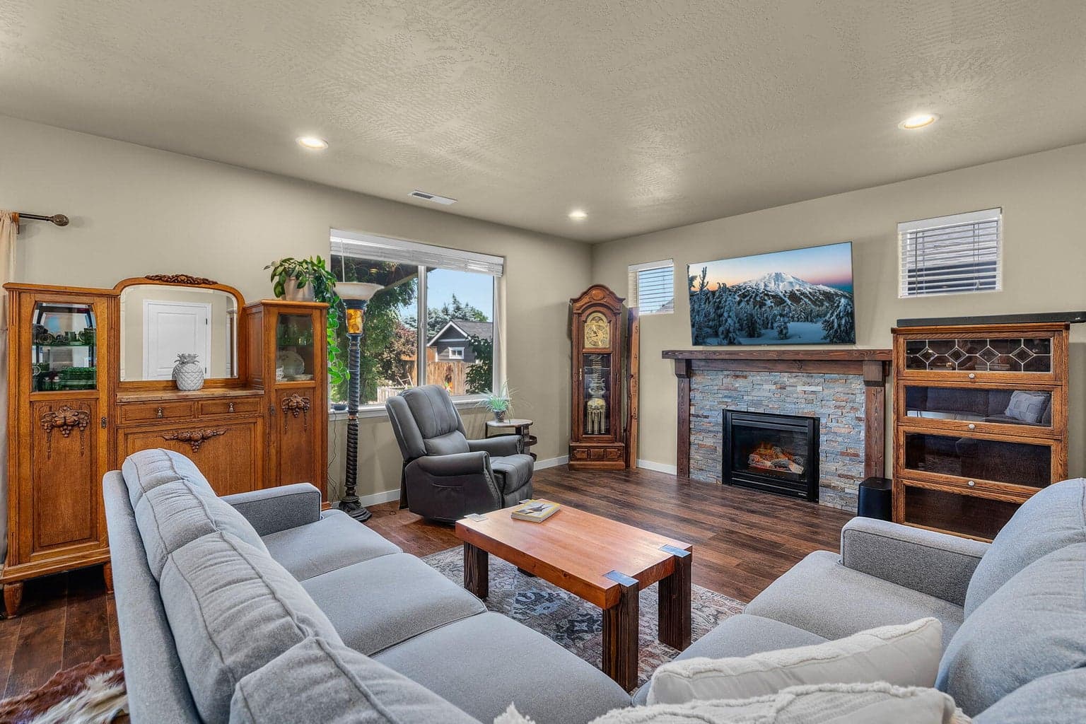 Photo of 802 Green Forest 5 of 24