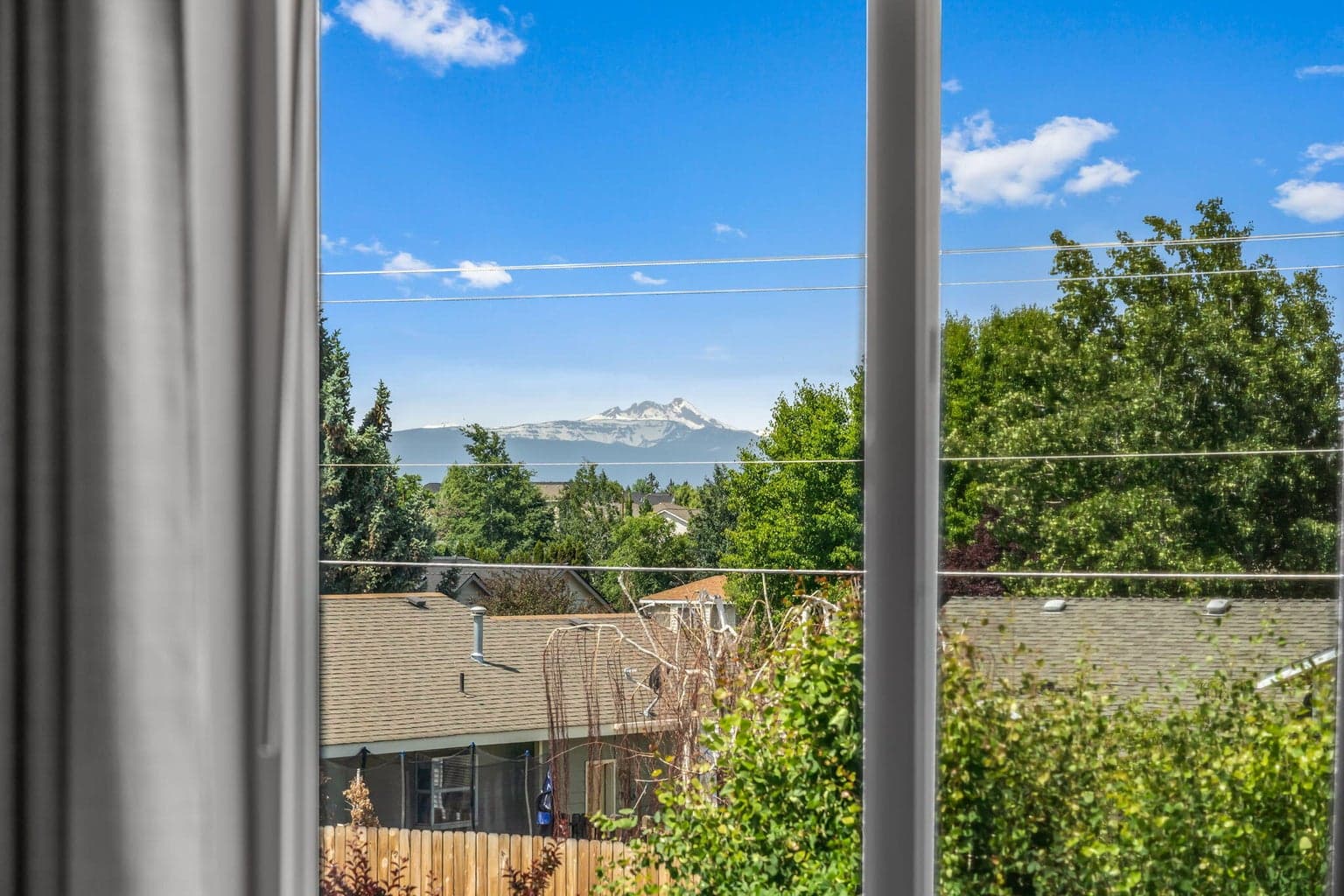 Photo of 802 NW Green Forest Circle 15 of 24