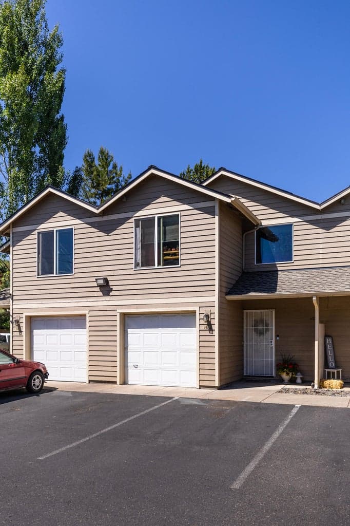 Photo of 1472 SW 16th Street 18 of 18