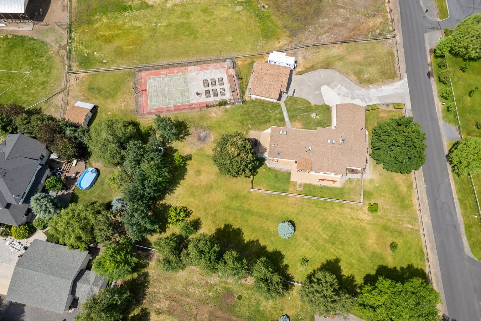 Photo of 21697 Old Red Road 33 of 50