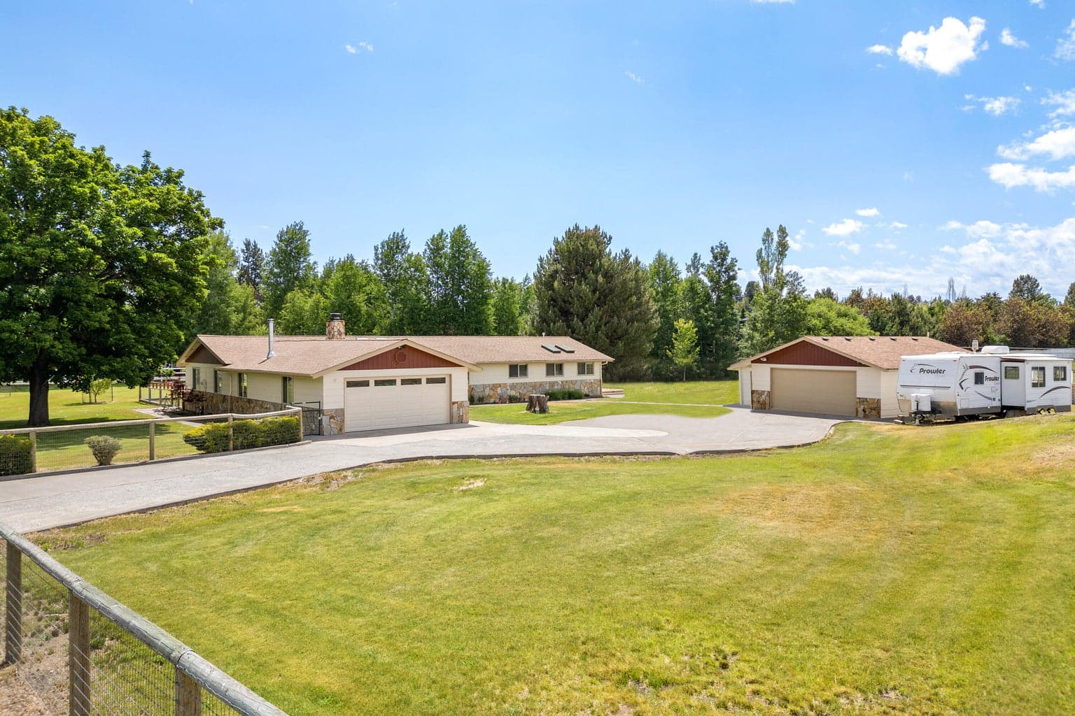 Welcome to 21697 Old Red Rd!