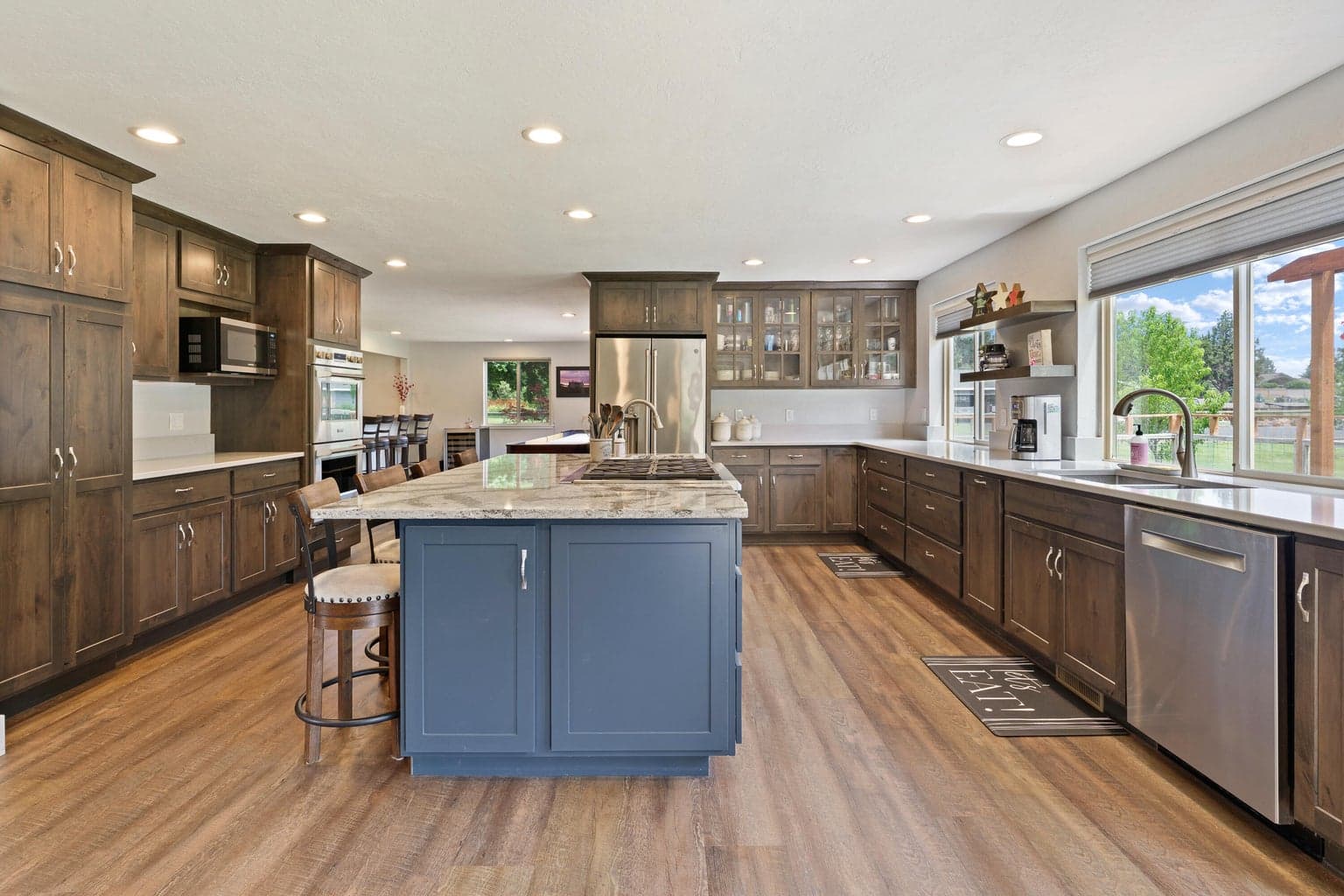 Photo of 21697 Old Red Road 13 of 50