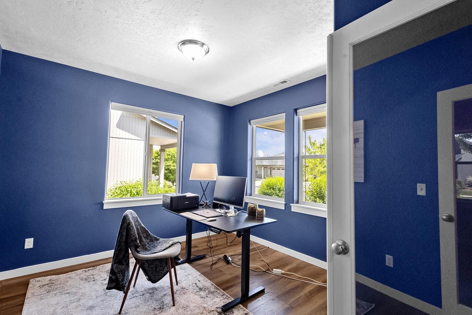 Photo of 2535 Hemlock 5 of 34