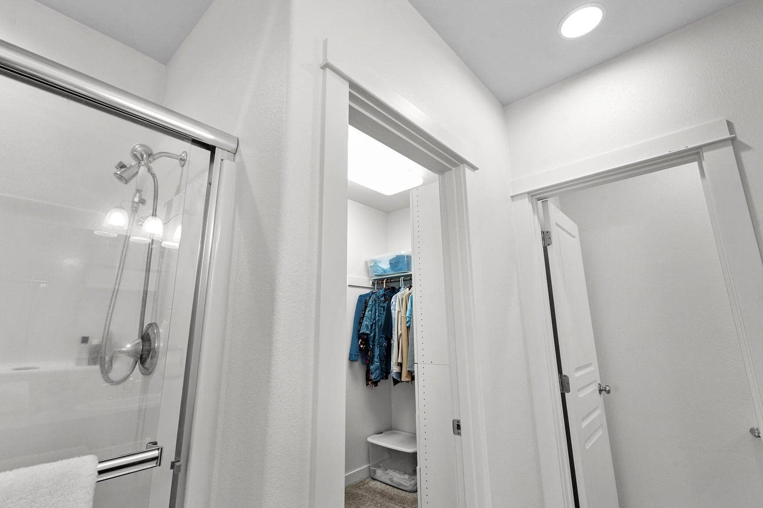 Photo of 2535 NW Hemlock Way 19 of 34