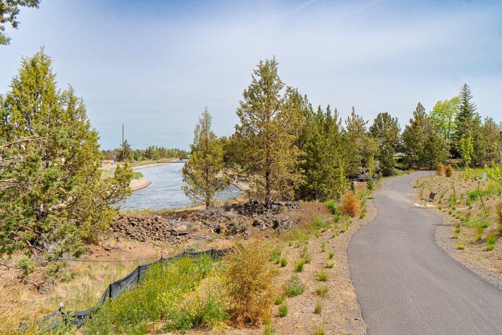 Photo of 3099 NE Nipper Drive 11 of 27