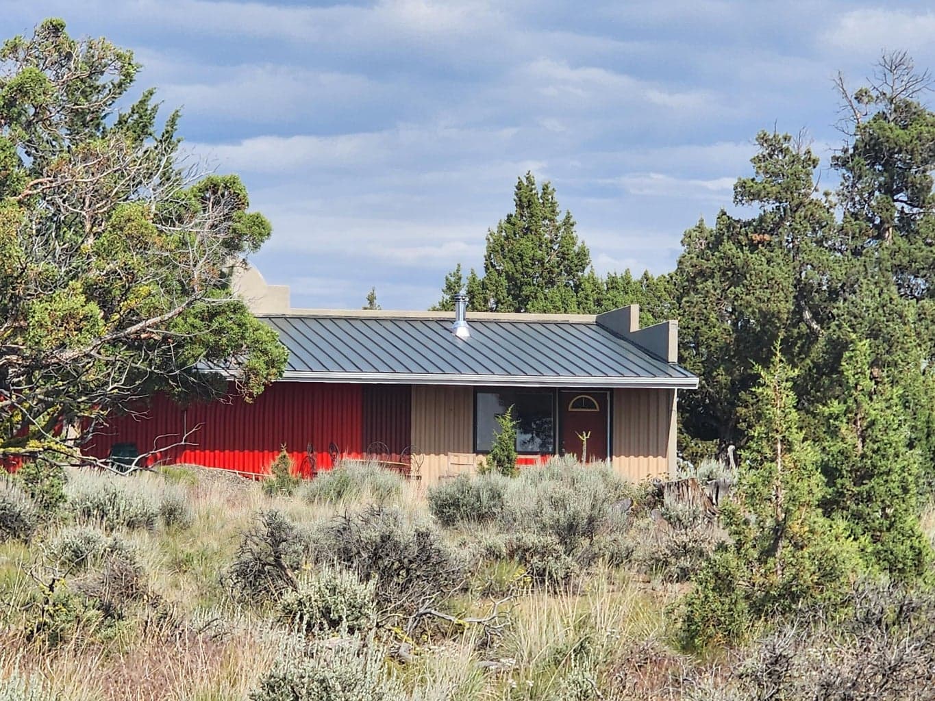Photo of 25605 Tumalo 1 of 14