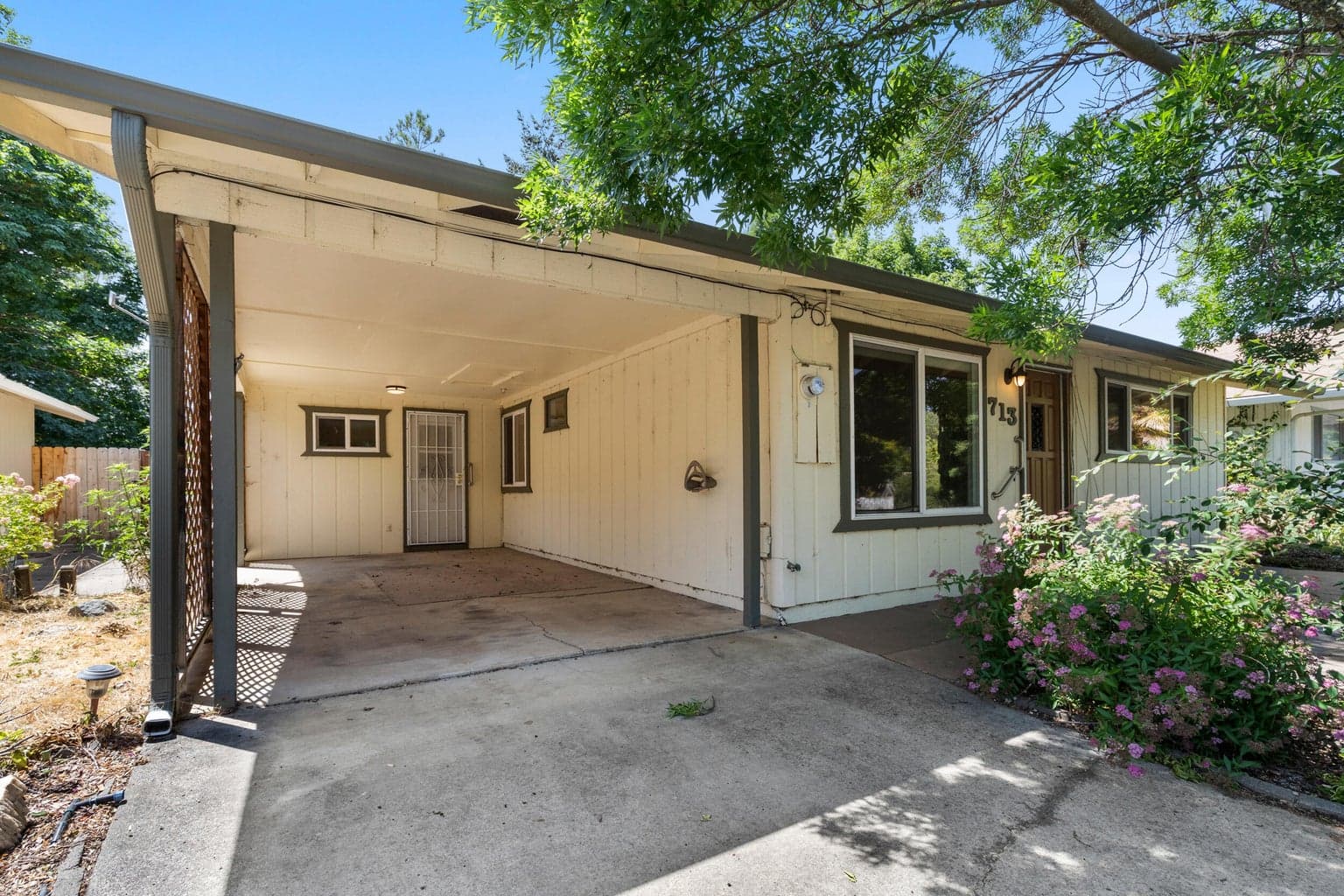 Photo of 713 Brookside 4 of 25