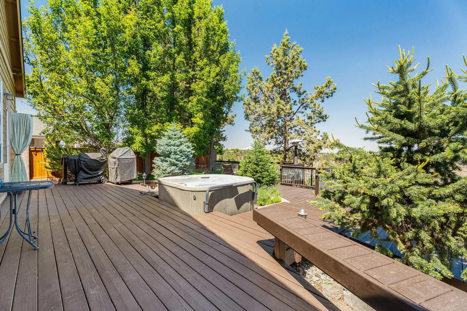 Photo of 1736 NW Rimrock Court 30 of 53