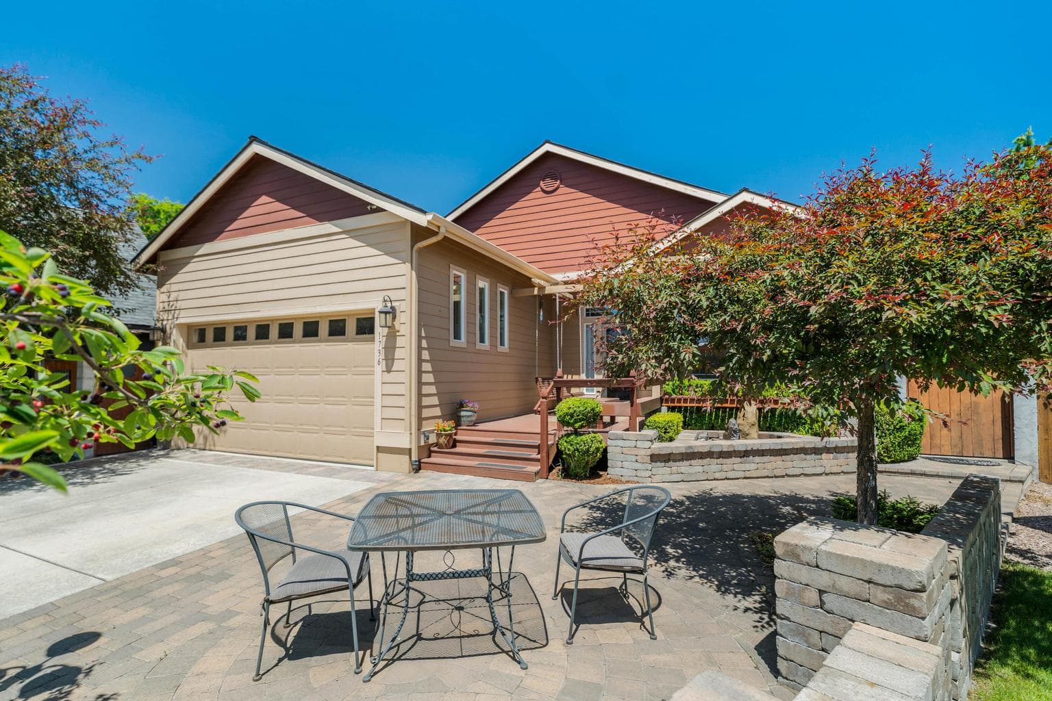 Photo of 1736 NW Rimrock Court 52 of 53