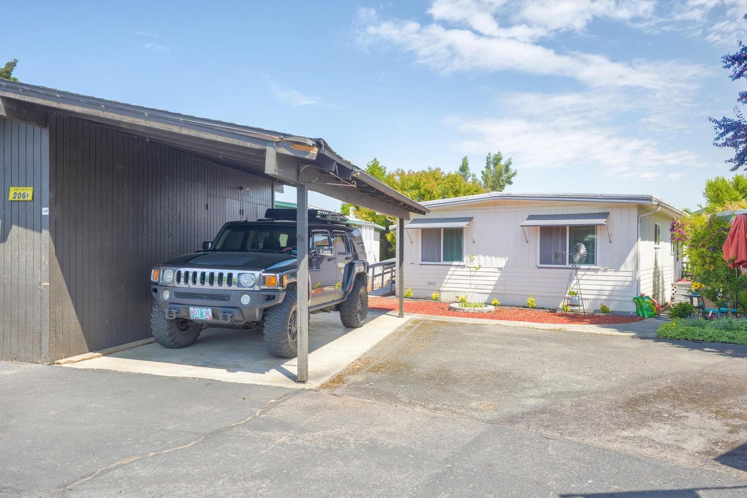 Photo of 206 Kingsbury 4 of 27