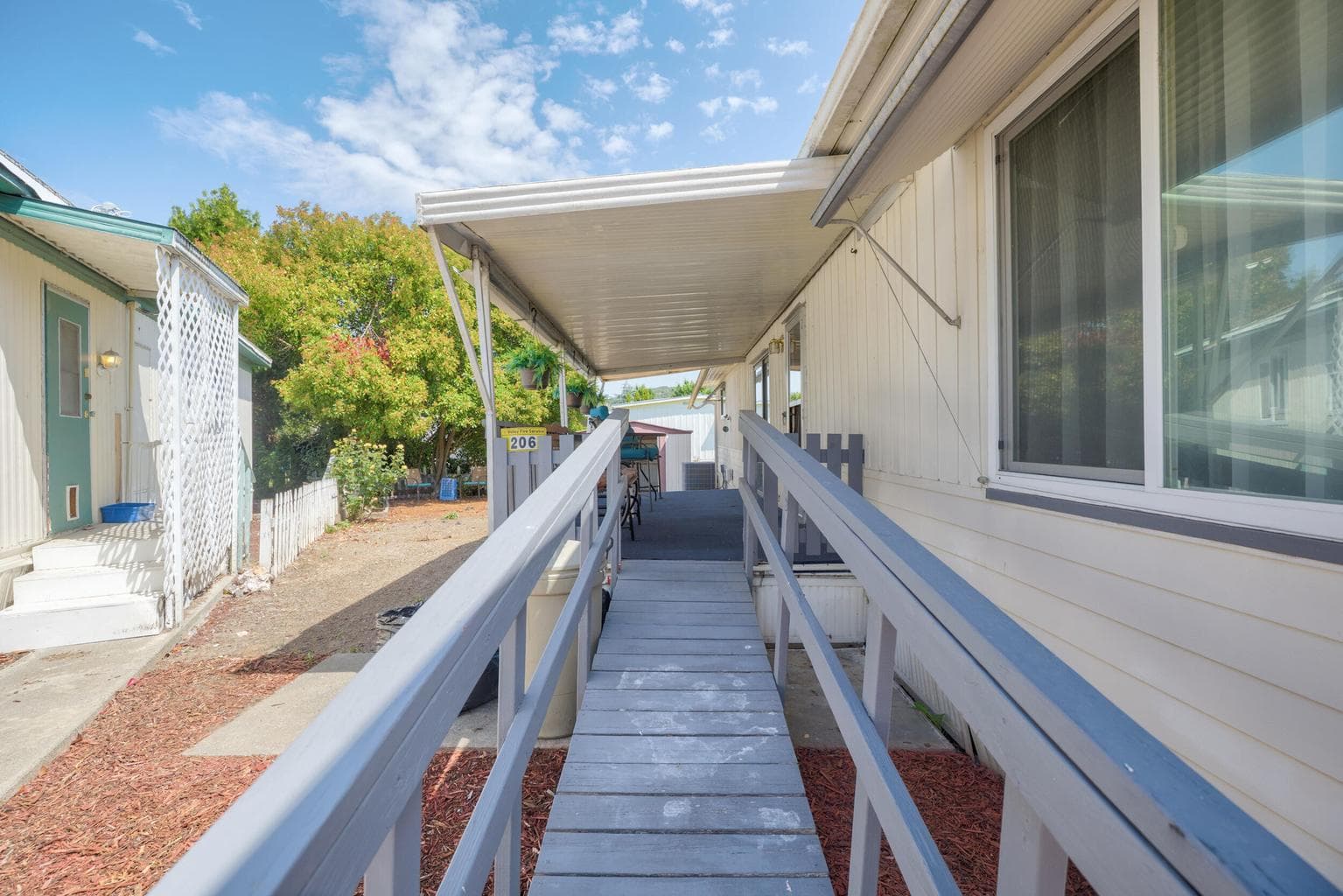 Photo of 206 Kingsbury 5 of 27