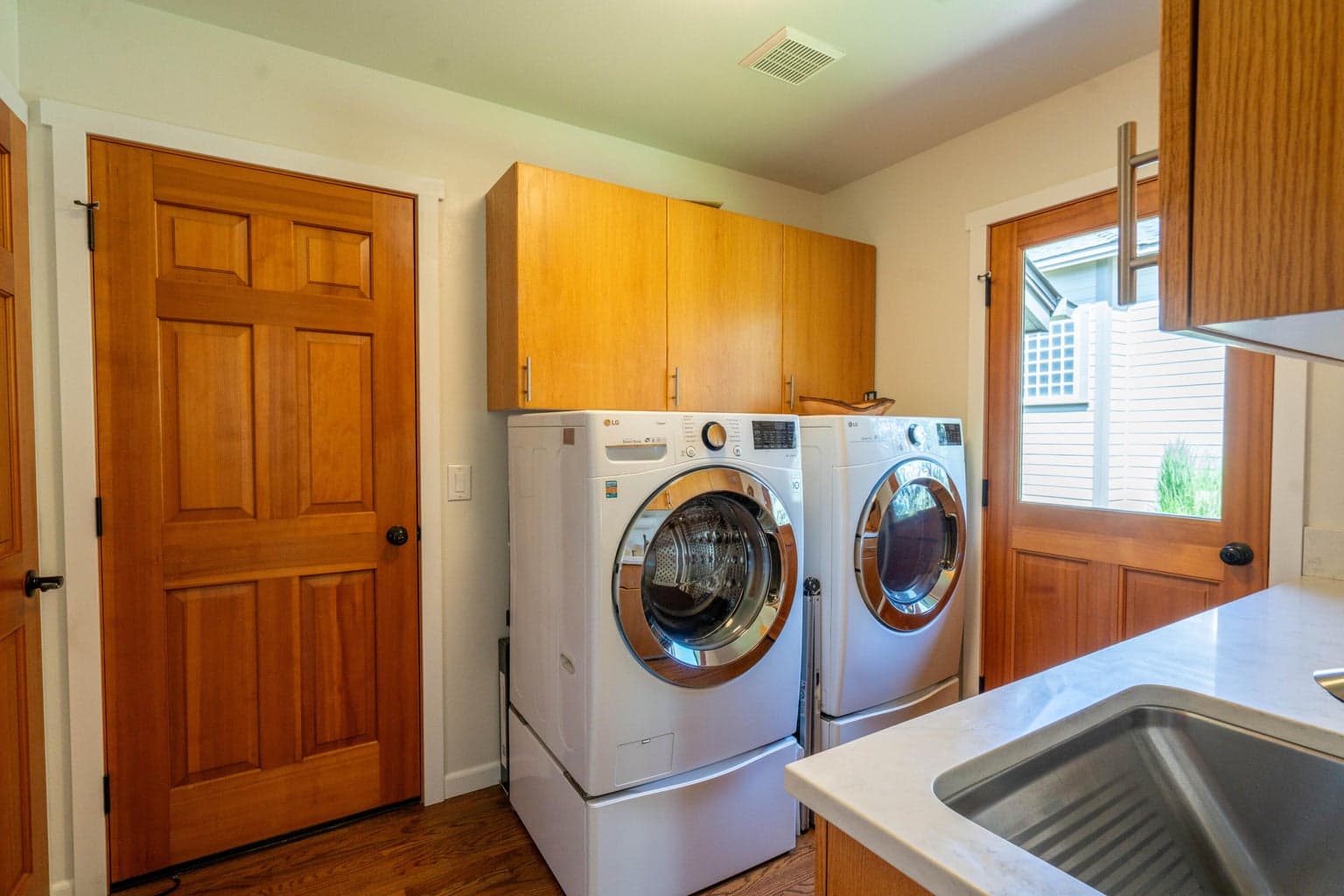 Photo of 2296 Condor Drive 10 of 51