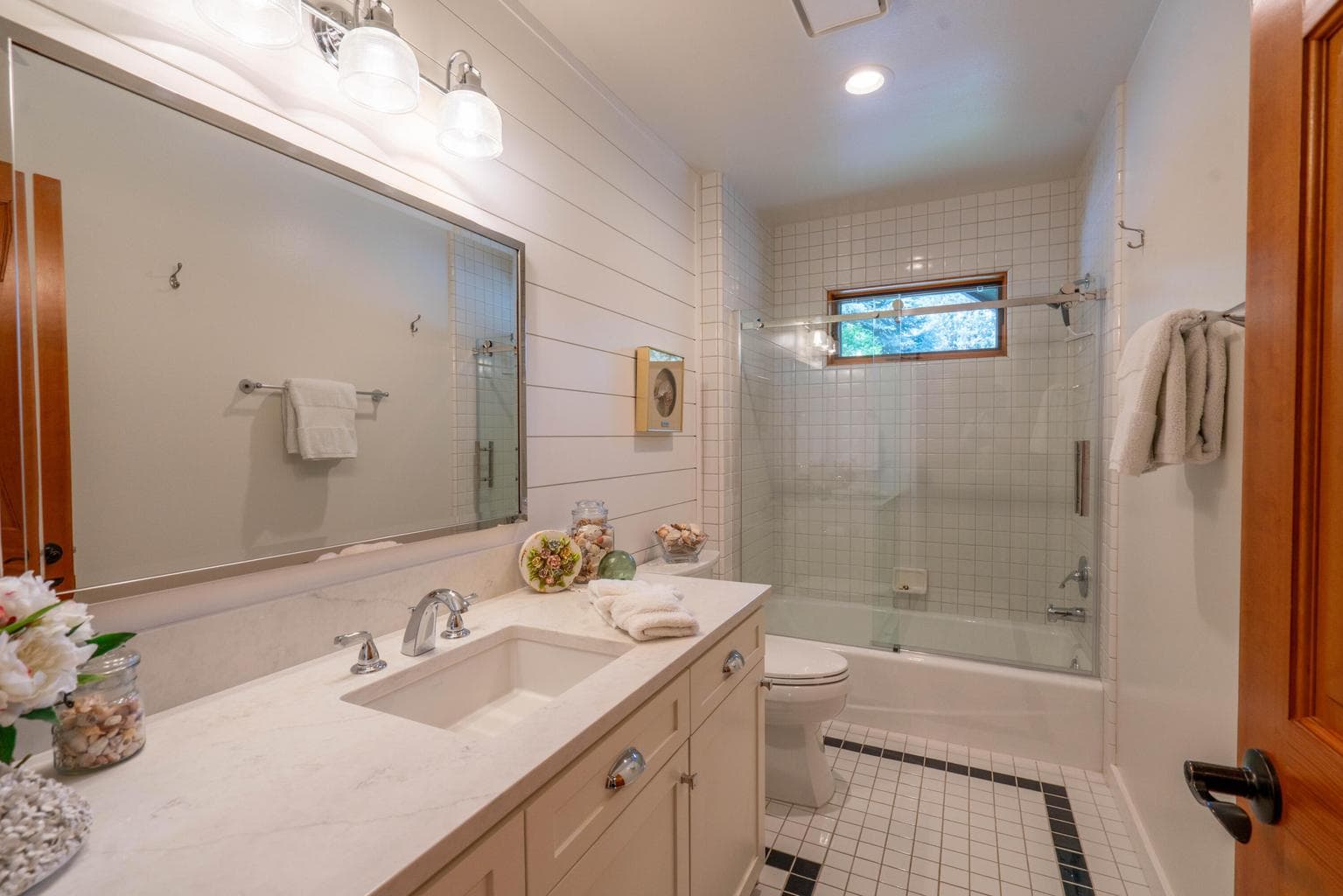Photo of 2296 Condor Drive 21 of 51