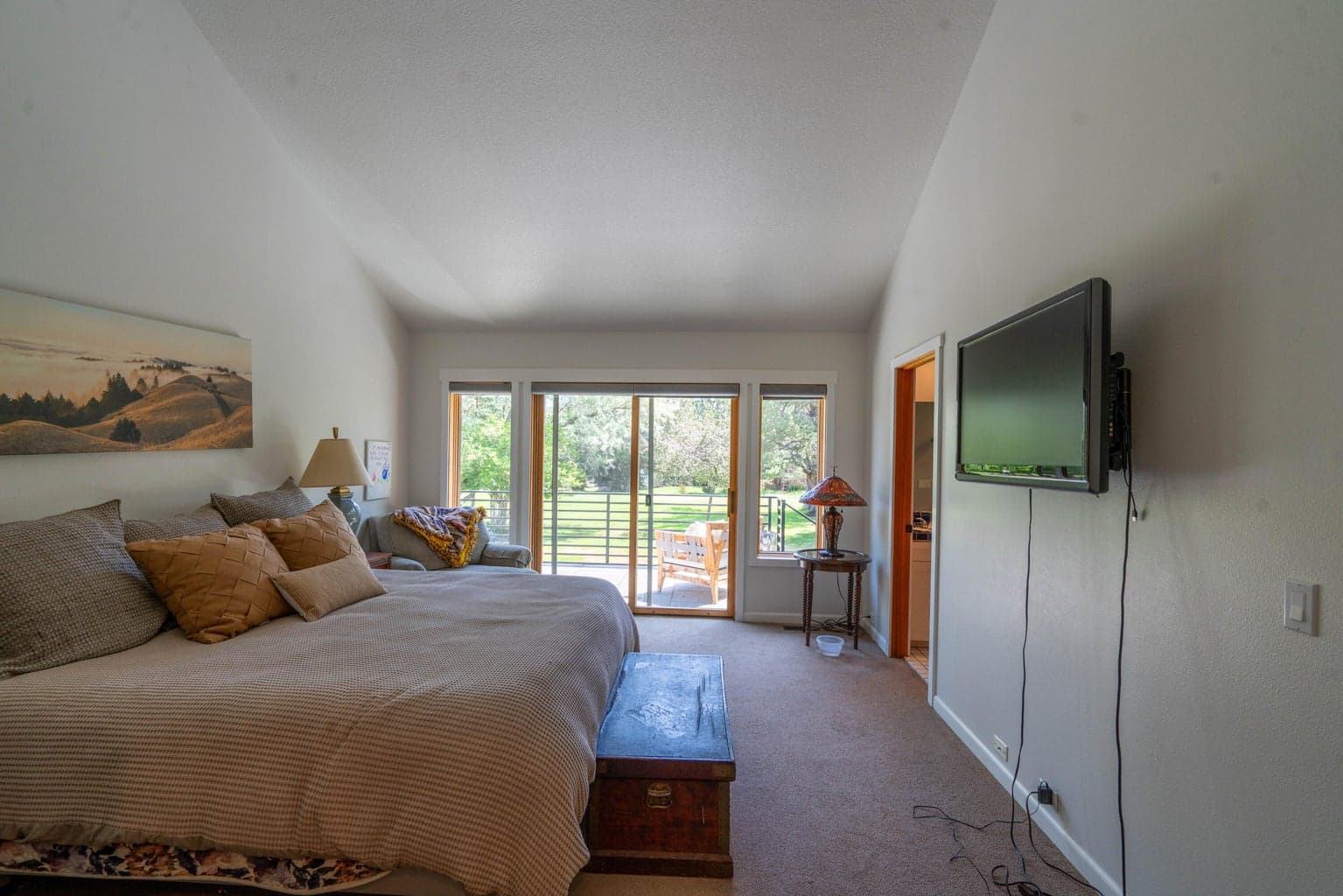 Photo of 2296 Condor Drive 29 of 51