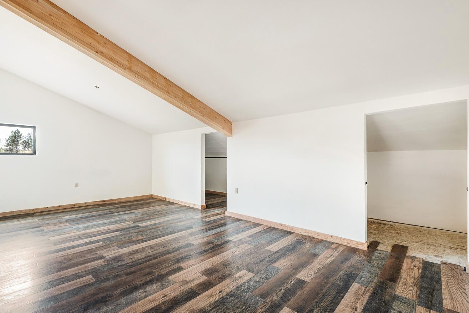 Photo of 9988 NE Cody Ridge Road 20 of 49