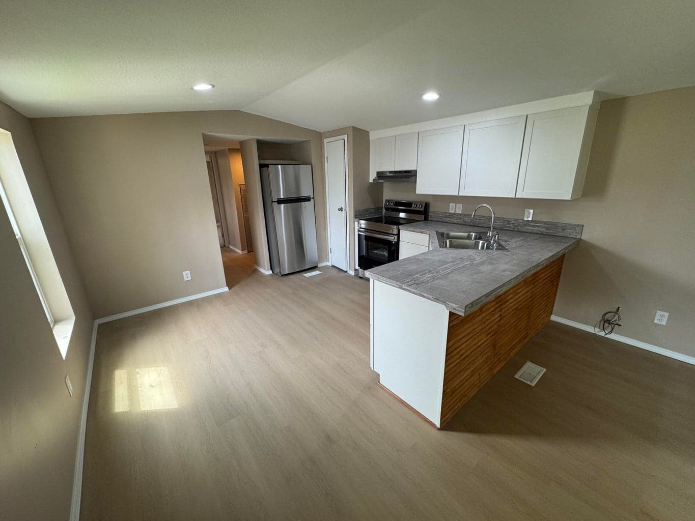 Photo of 528 17th 5 of 19