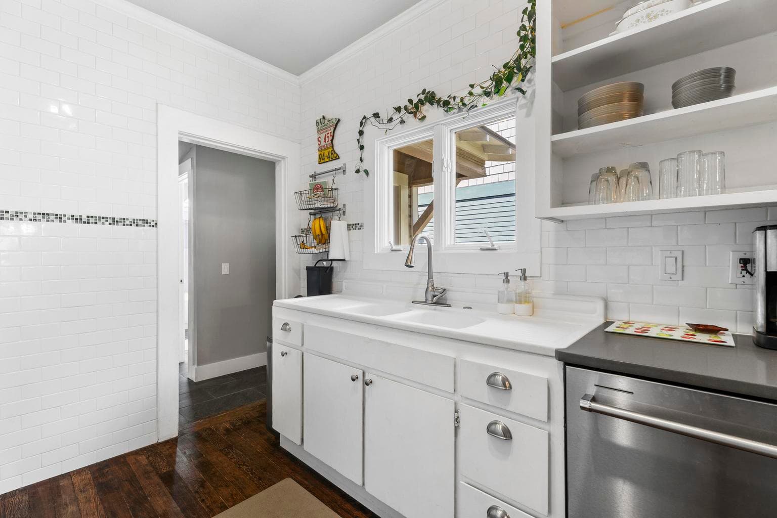 Photo of 521 NW Florida Avenue 18 of 46