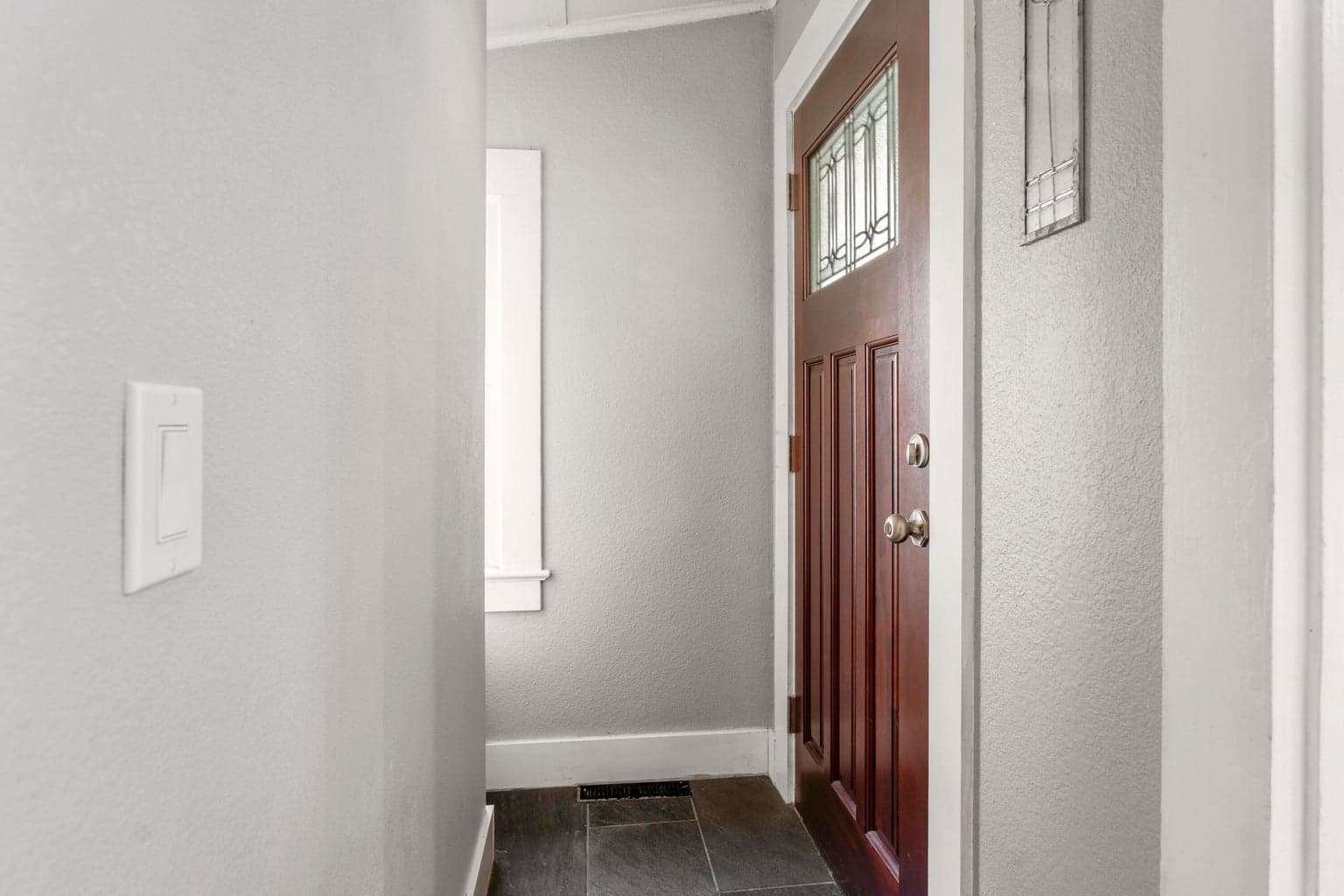 Photo of 521 NW Florida Avenue 23 of 46