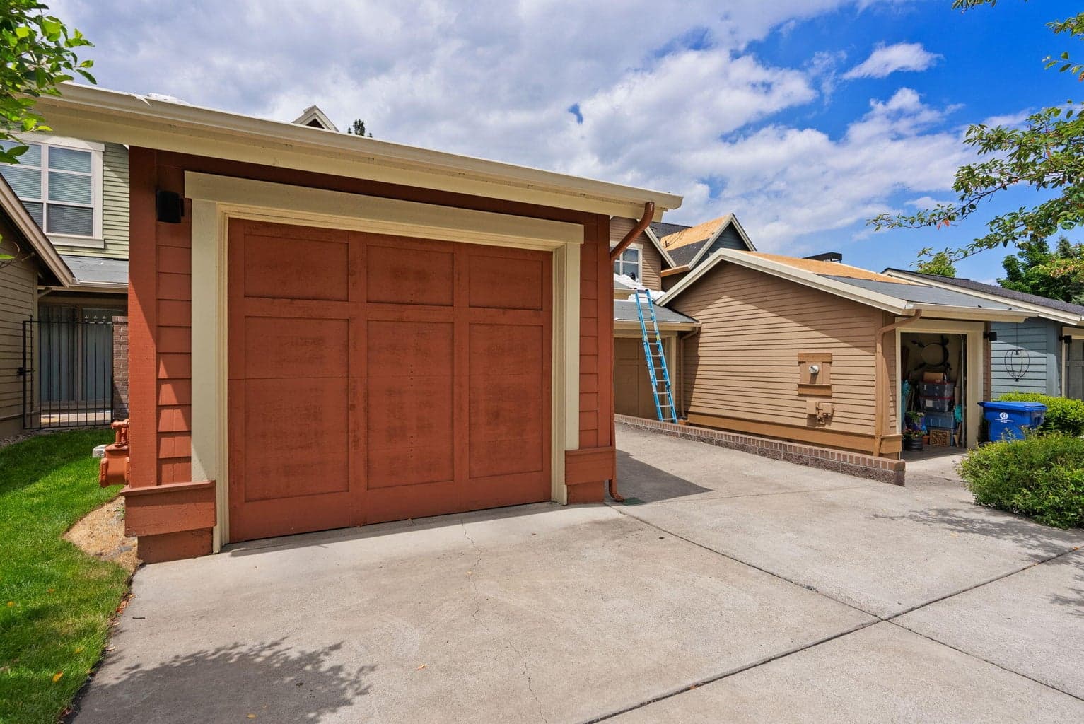 Photo of 2511 NW Crossing Drive 24 of 35