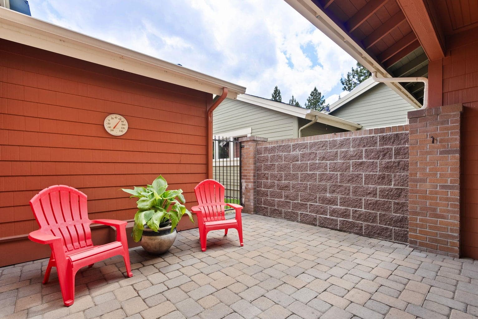 Photo of 2511 NW Crossing Drive 27 of 35