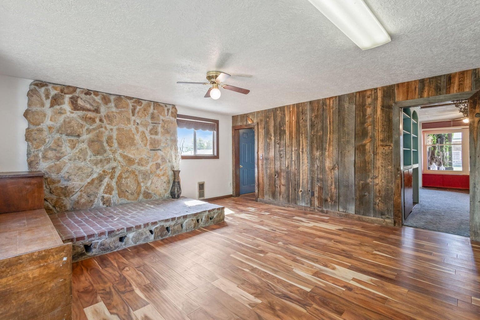 Photo of 407 NW 5th Street 11 of 40