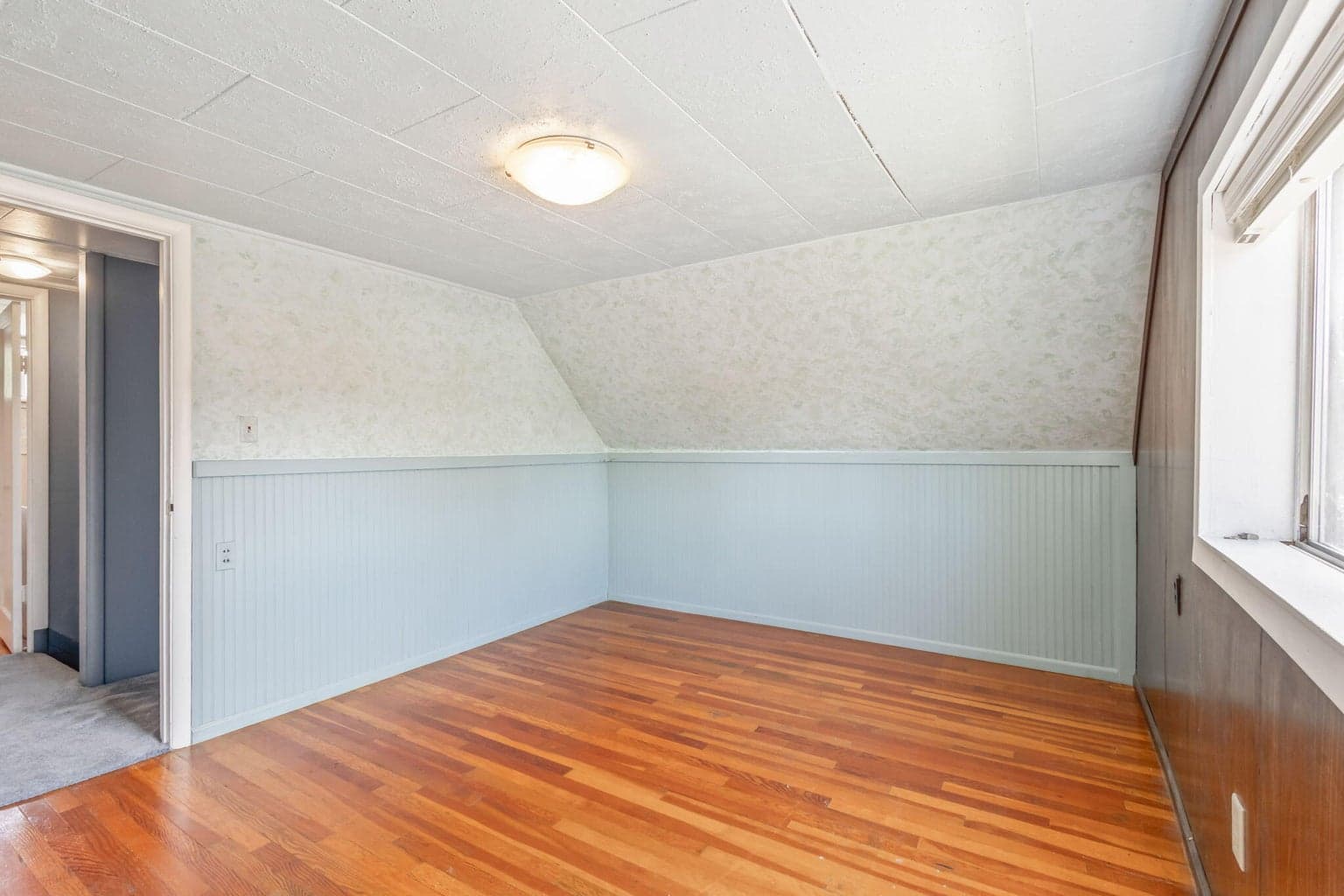 Photo of 407 NW 5th Street 18 of 40