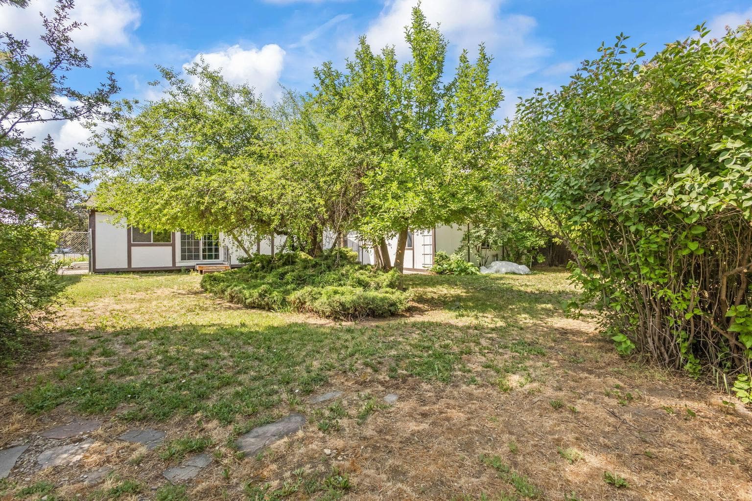 Photo of 407 NW 5th Street 25 of 40
