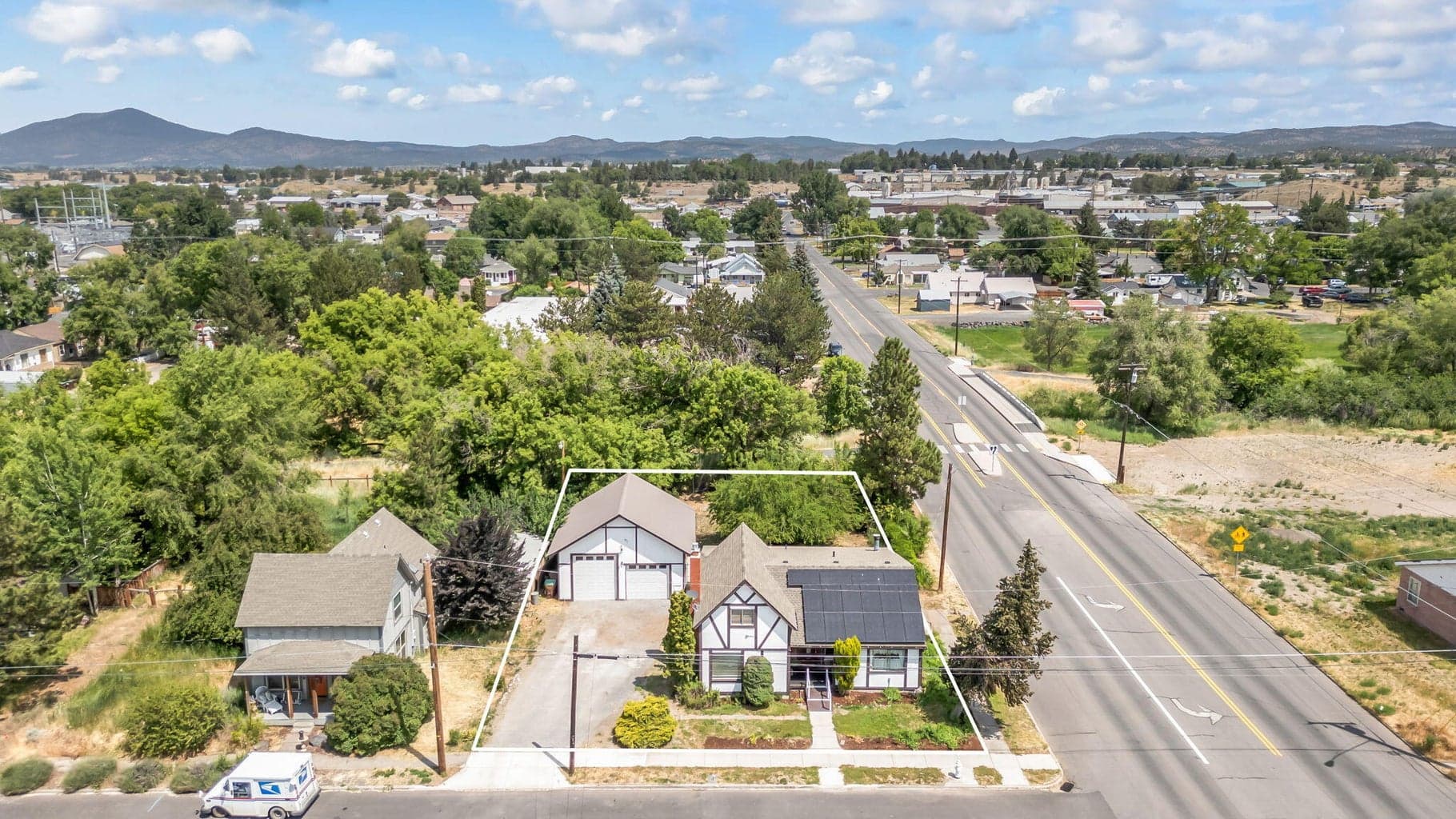 Photo of 407 NW 5th Street 32 of 40
