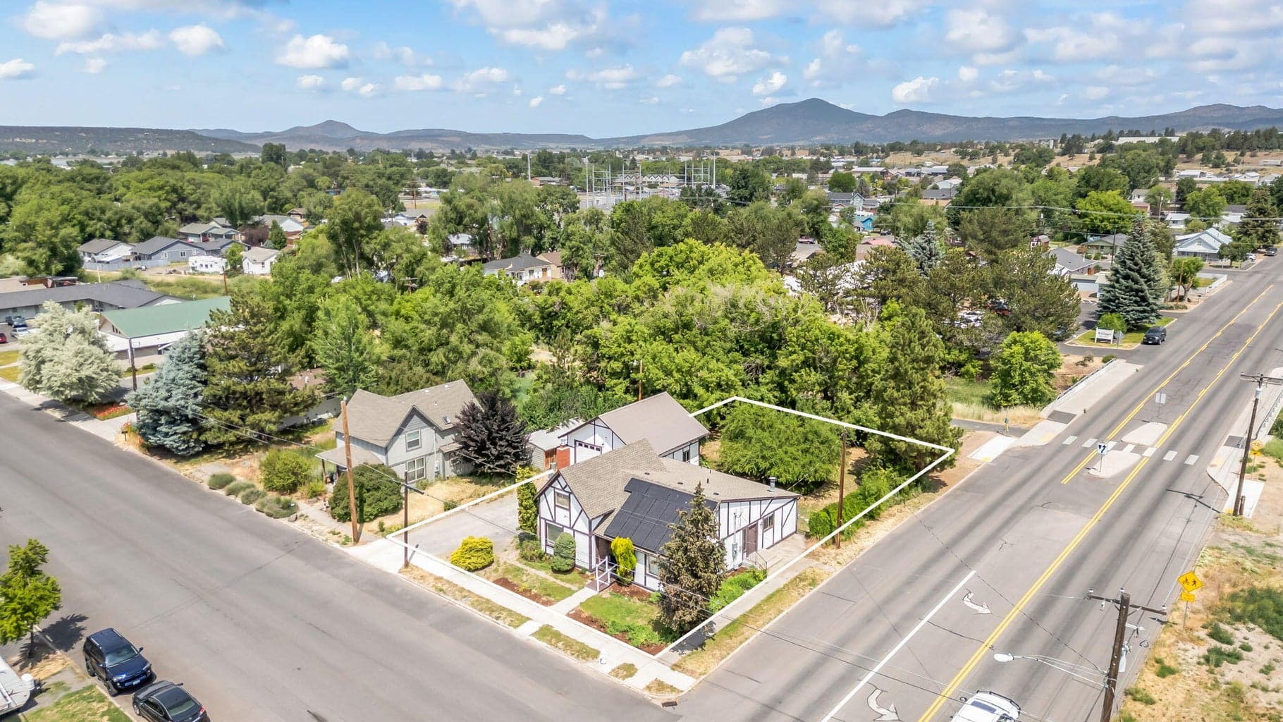 Photo of 407 NW 5th Street 34 of 40