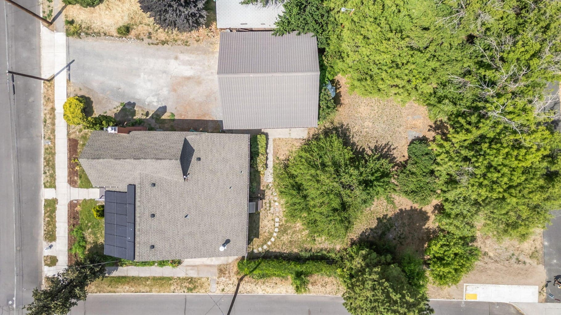 Photo of 407 NW 5th Street 37 of 40