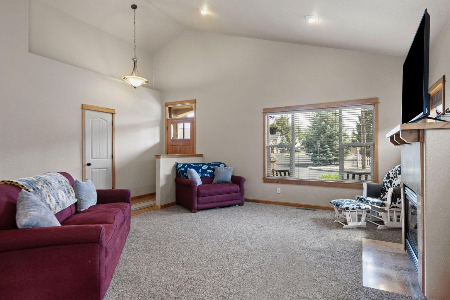 Photo of 21364 Bartlett 3 of 23