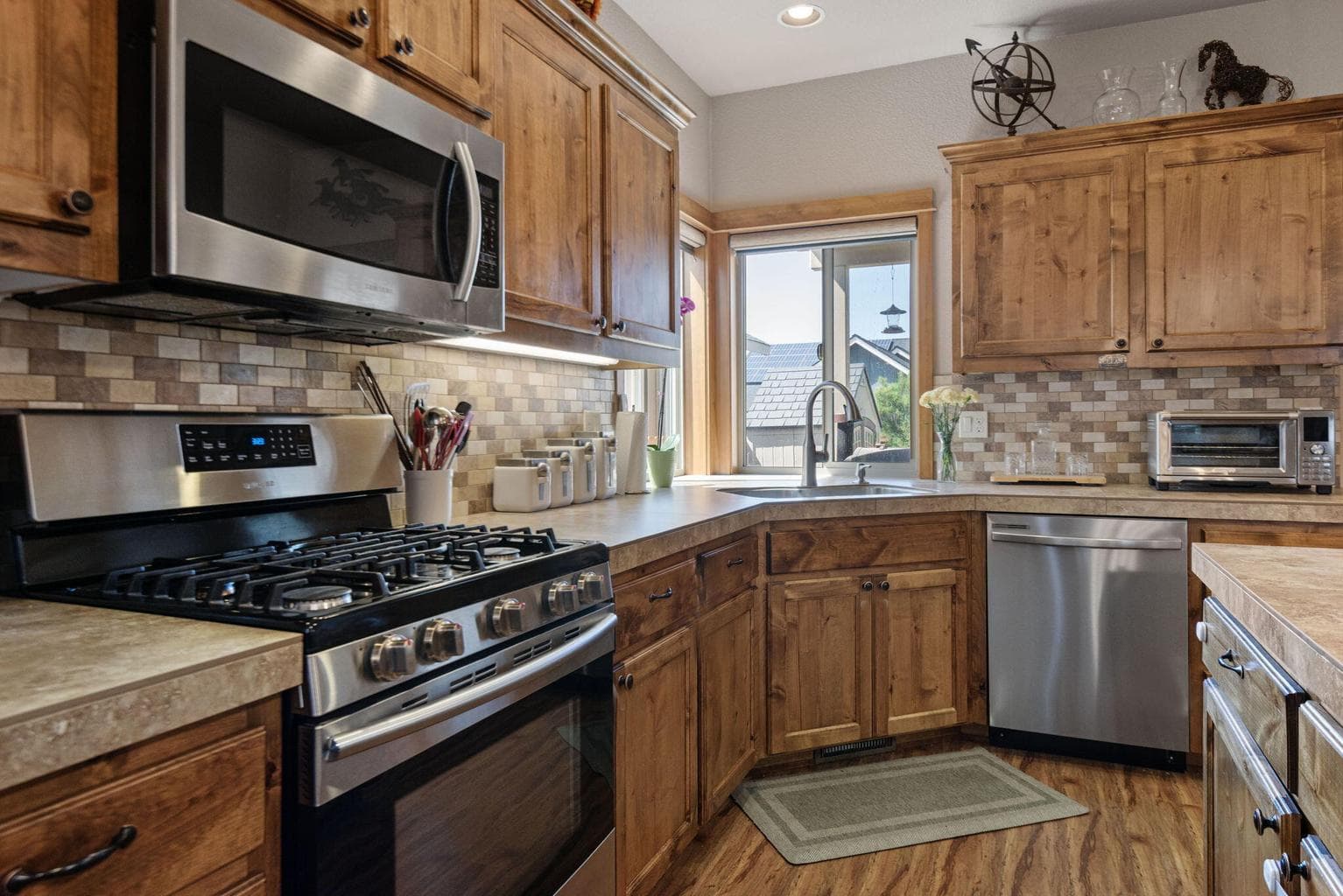 Photo of 21364 Bartlett Lane 9 of 23