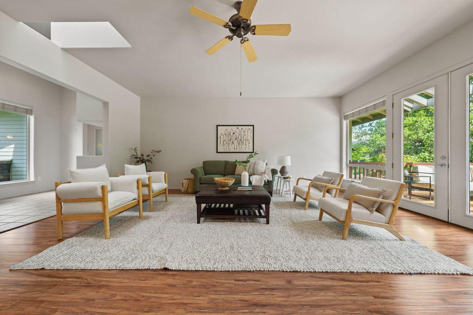 Photo of 950 Willet 3 of 38