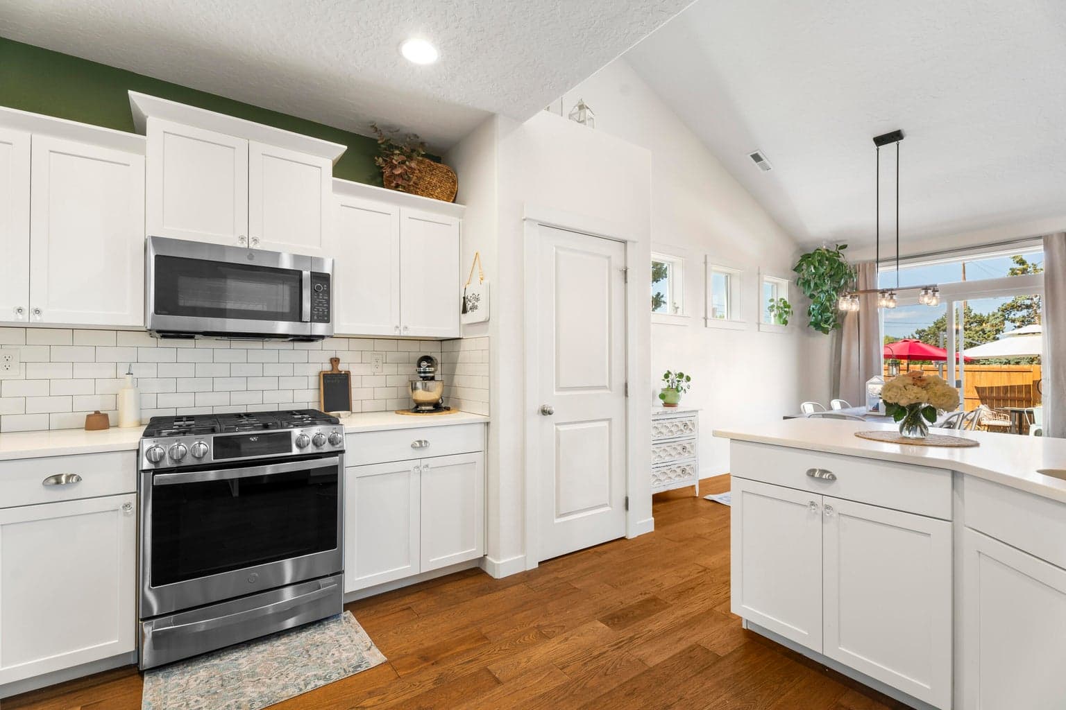 Photo of 21030 Yeoman Road 16 of 66