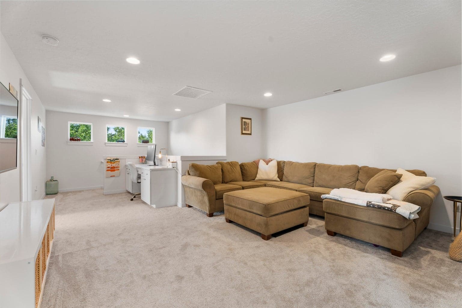 Photo of 21030 Yeoman Road 27 of 66