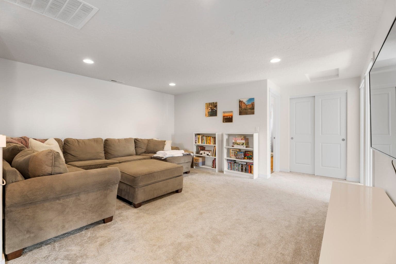 Photo of 21030 Yeoman Road 28 of 66