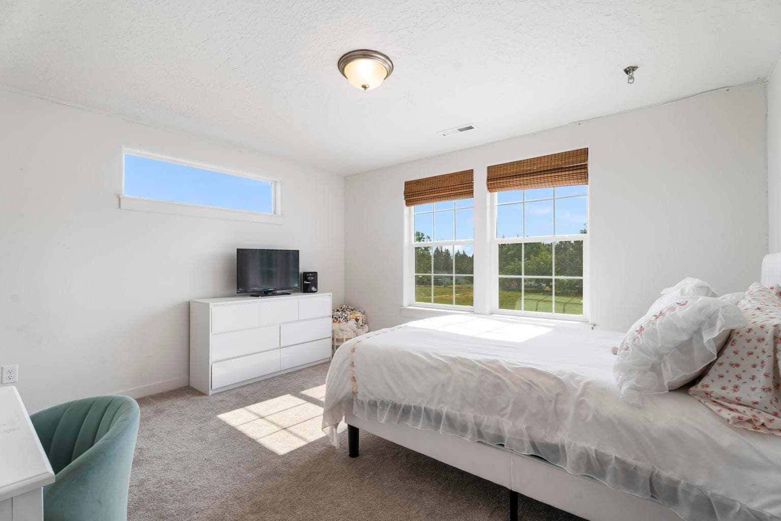 Photo of 21030 Yeoman Road 31 of 66