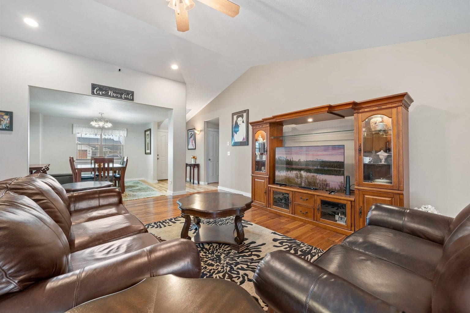 Photo of 2873 NW 19th Street 9 of 59