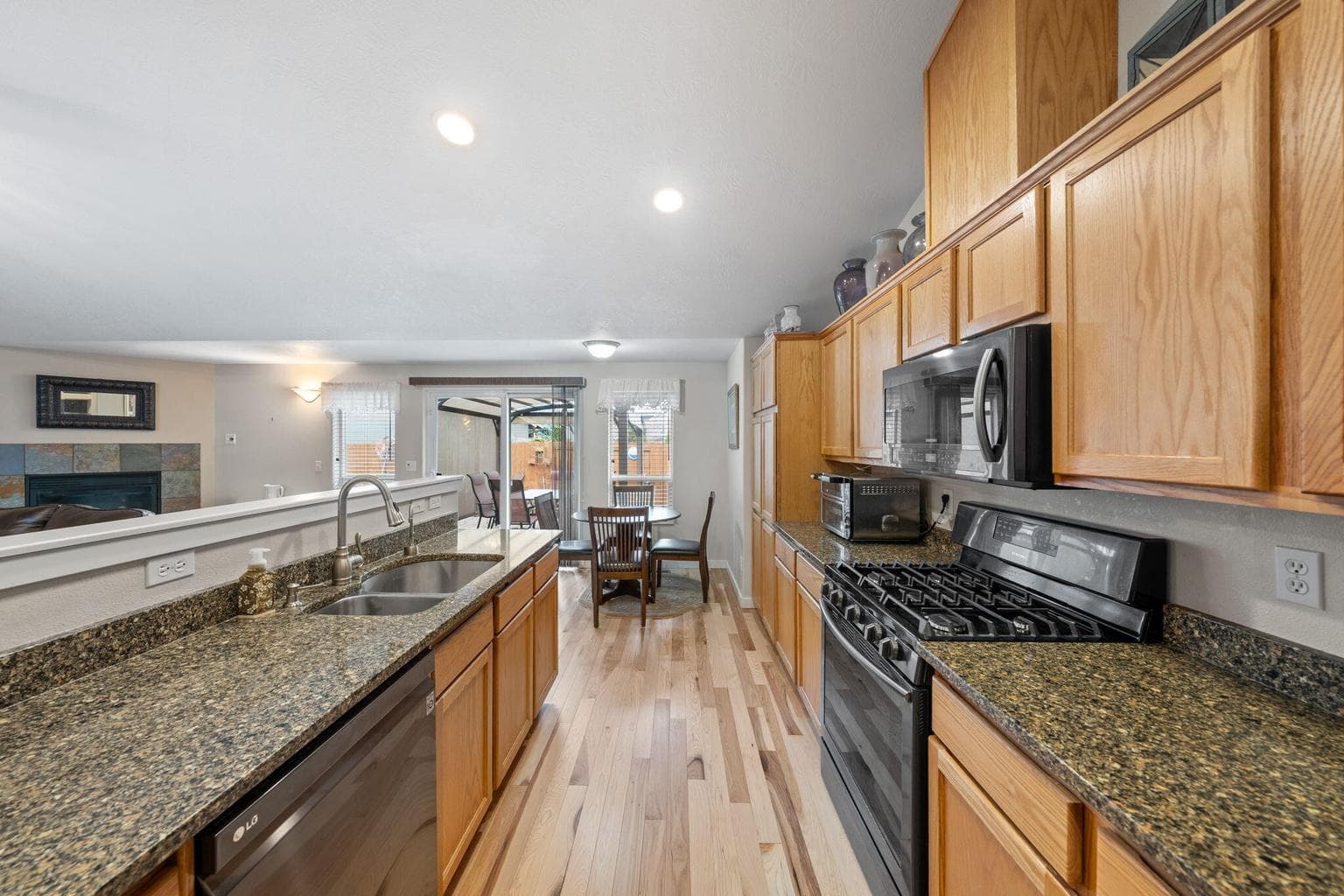 Photo of 2873 NW 19th Street 14 of 59