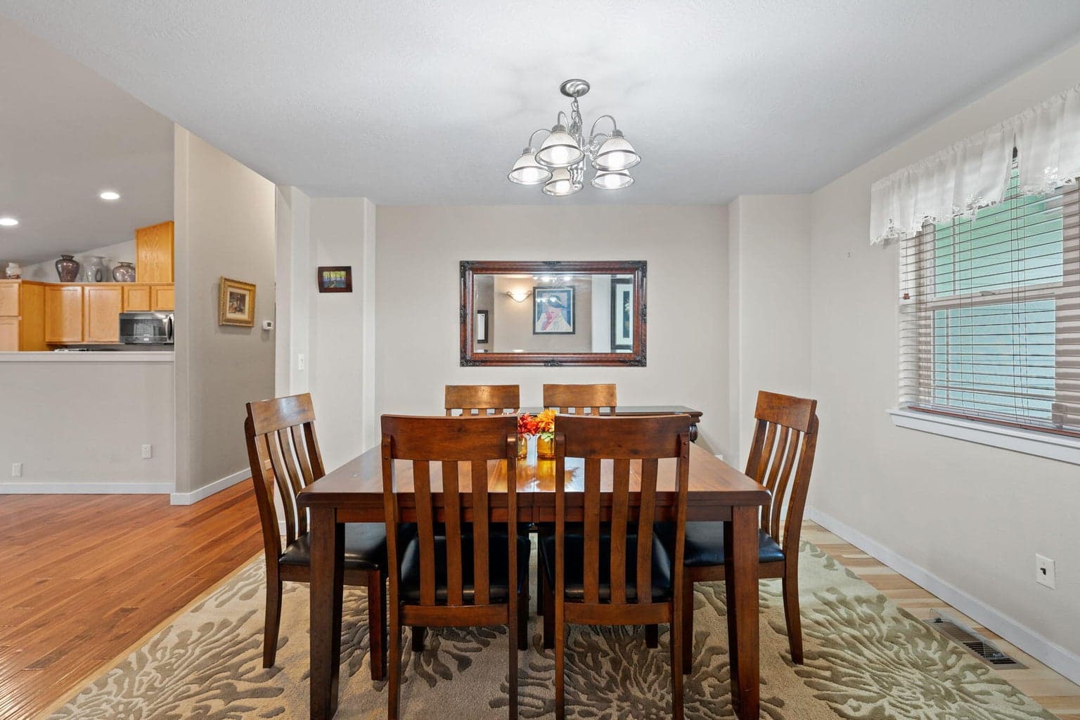 Photo of 2873 NW 19th Street 16 of 59