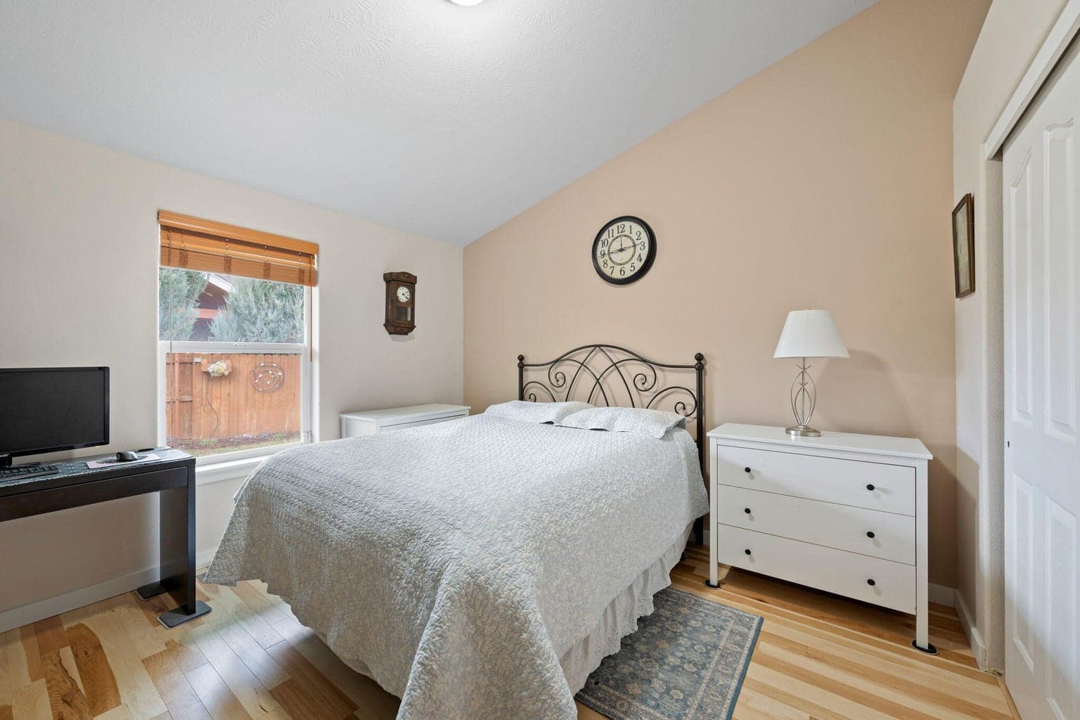 Photo of 2873 NW 19th Street 21 of 59