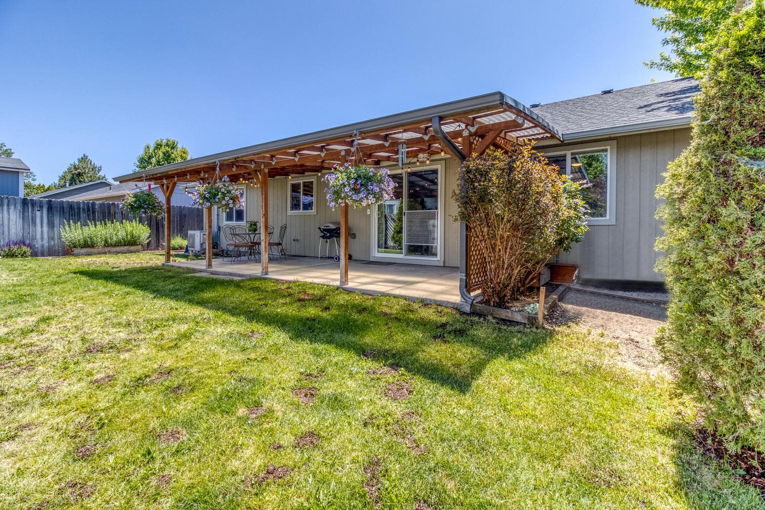 Photo of 723 NE Black Bear Street 23 of 23