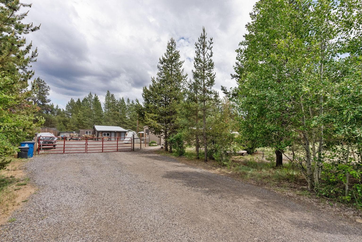 Driveway to Gated Fence