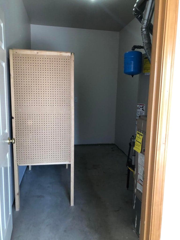 Photo of 1556 SW Reindeer Avenue 10 of 20