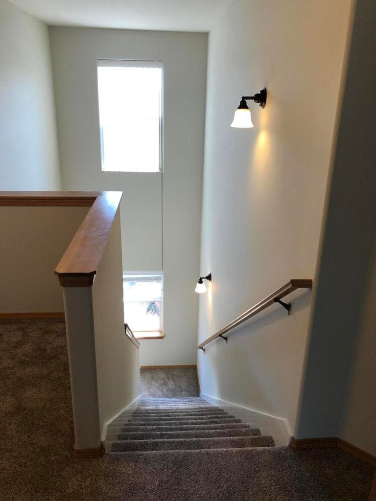 Photo of 1556 SW Reindeer Avenue 20 of 20