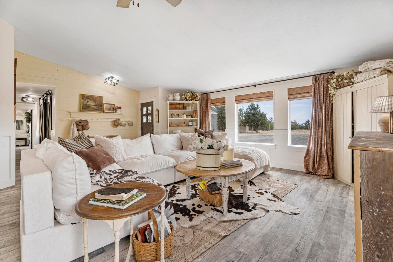 Photo of 6290 SE Hilltop Road 12 of 43